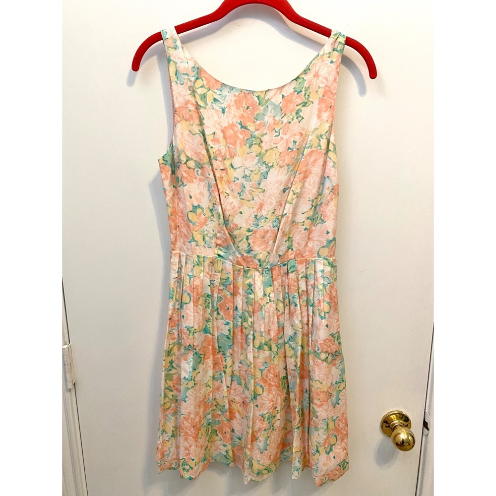 Heritage 1981 | Floral dress with back cutout